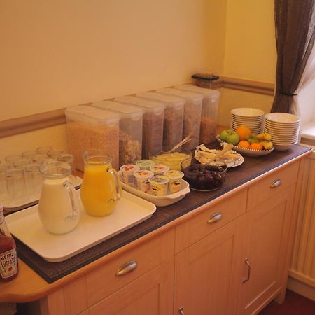 The Dales Bed & Breakfast ฮาร์โรเกต ภายนอก รูปภาพ