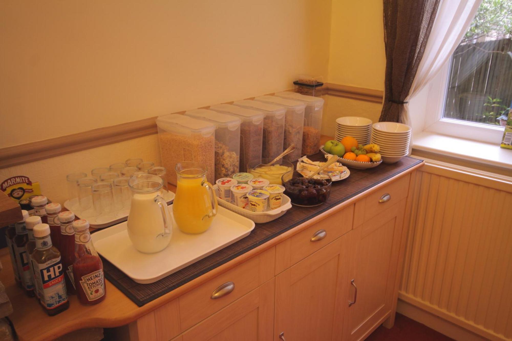 The Dales Bed & Breakfast ฮาร์โรเกต ภายนอก รูปภาพ
